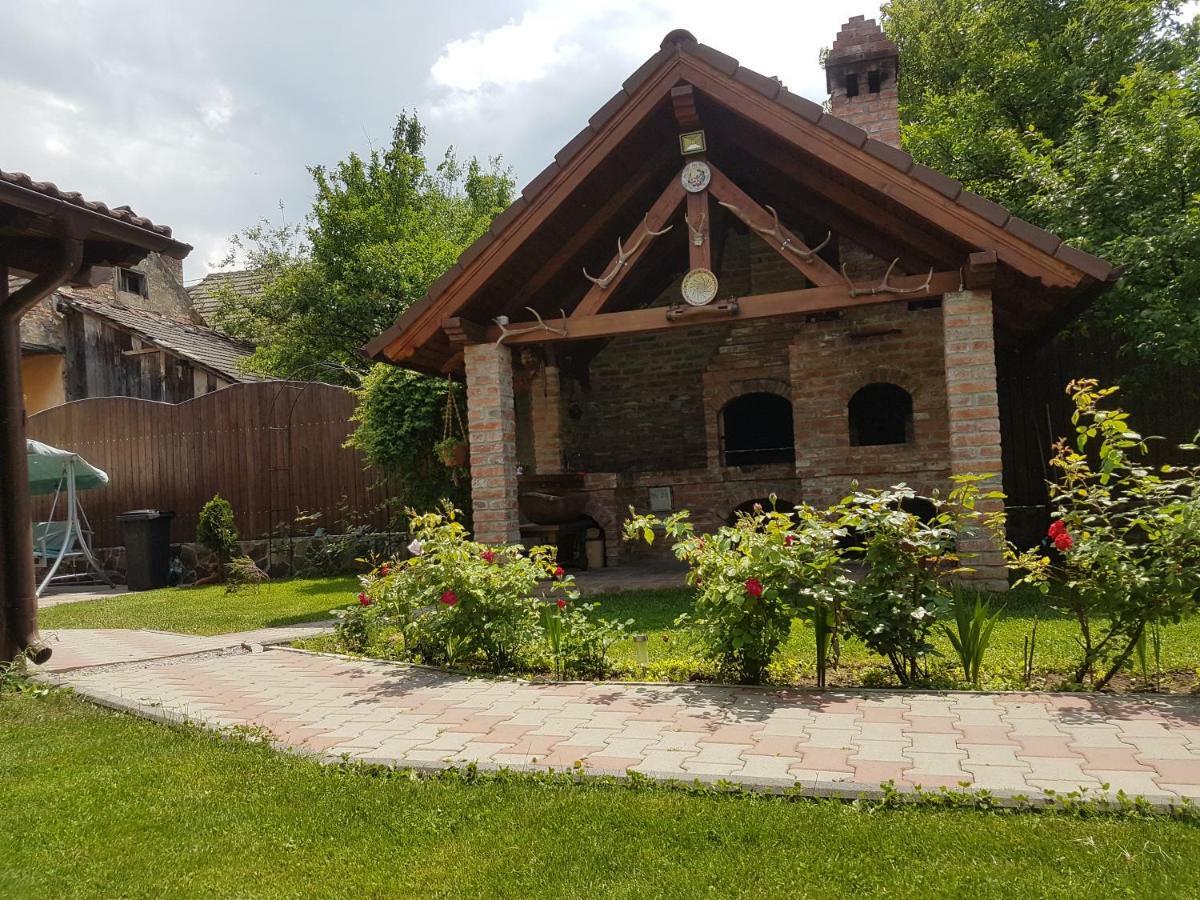 Casa Ovesia Villa Săcele Екстериор снимка